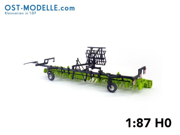 Koppelwagen T890 A01 Bodenbearbeitung 2 Feingrubber B231 Transportstellung grün neu
